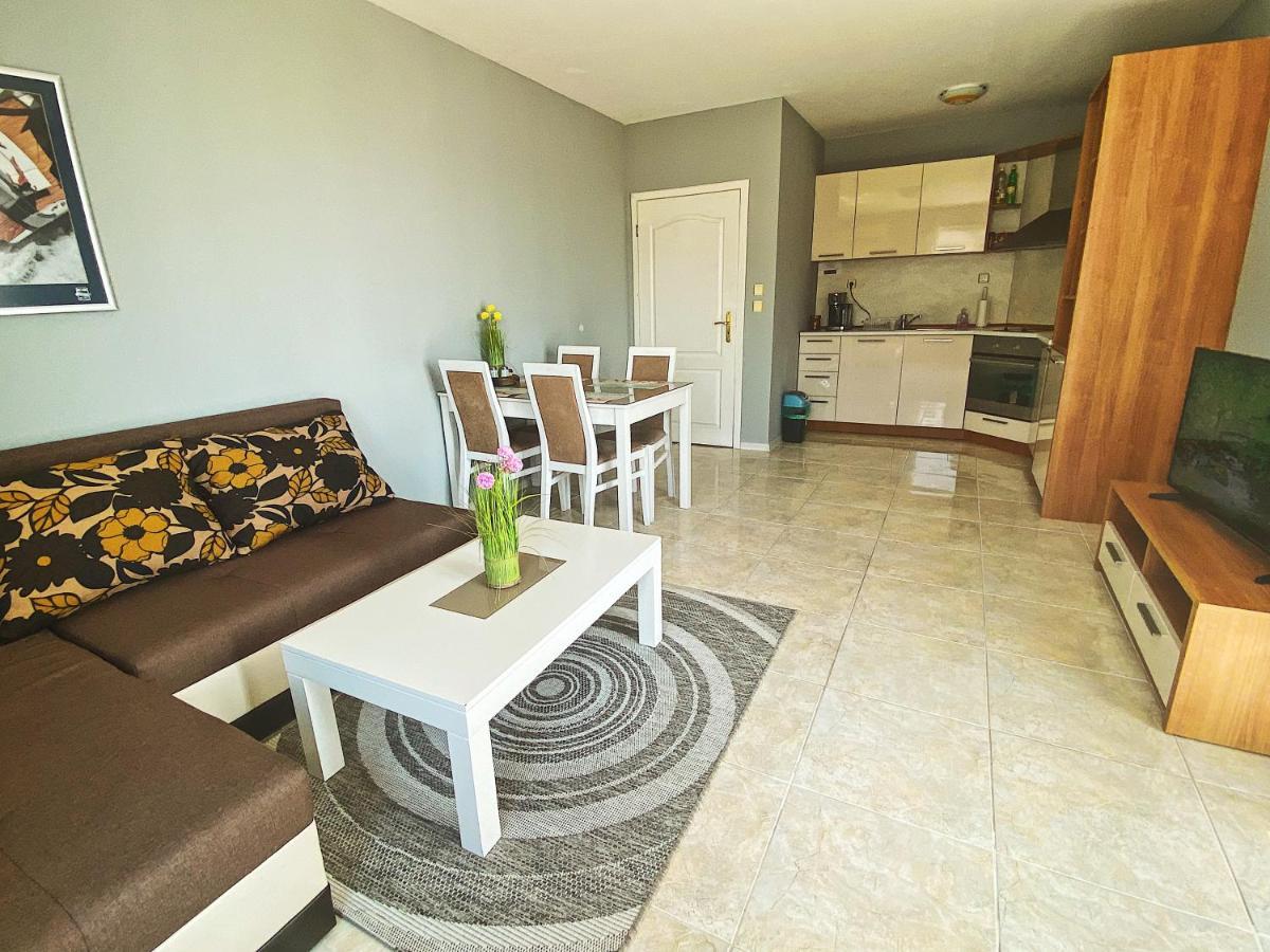 First Line On The Beach Cosy Sea Paradise Apartments Kavarna Dış mekan fotoğraf