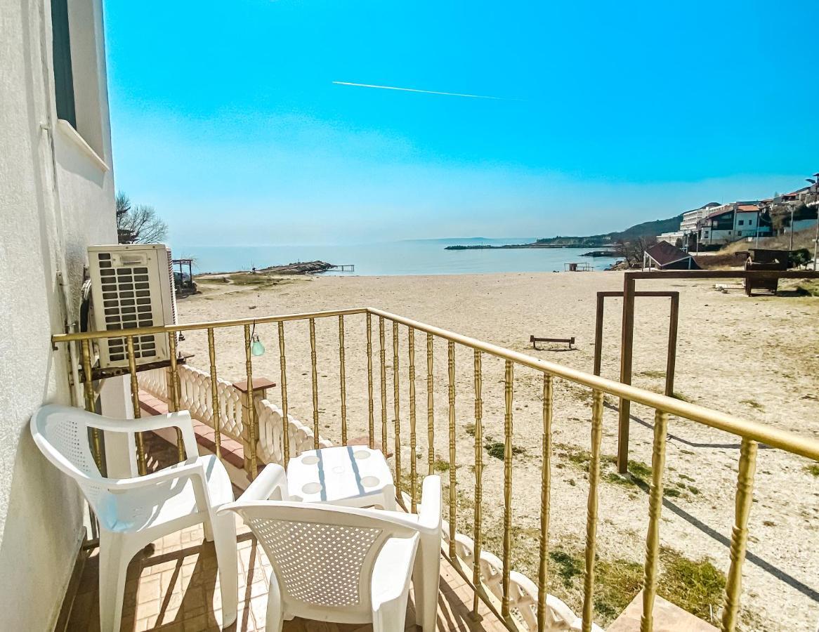 First Line On The Beach Cosy Sea Paradise Apartments Kavarna Dış mekan fotoğraf
