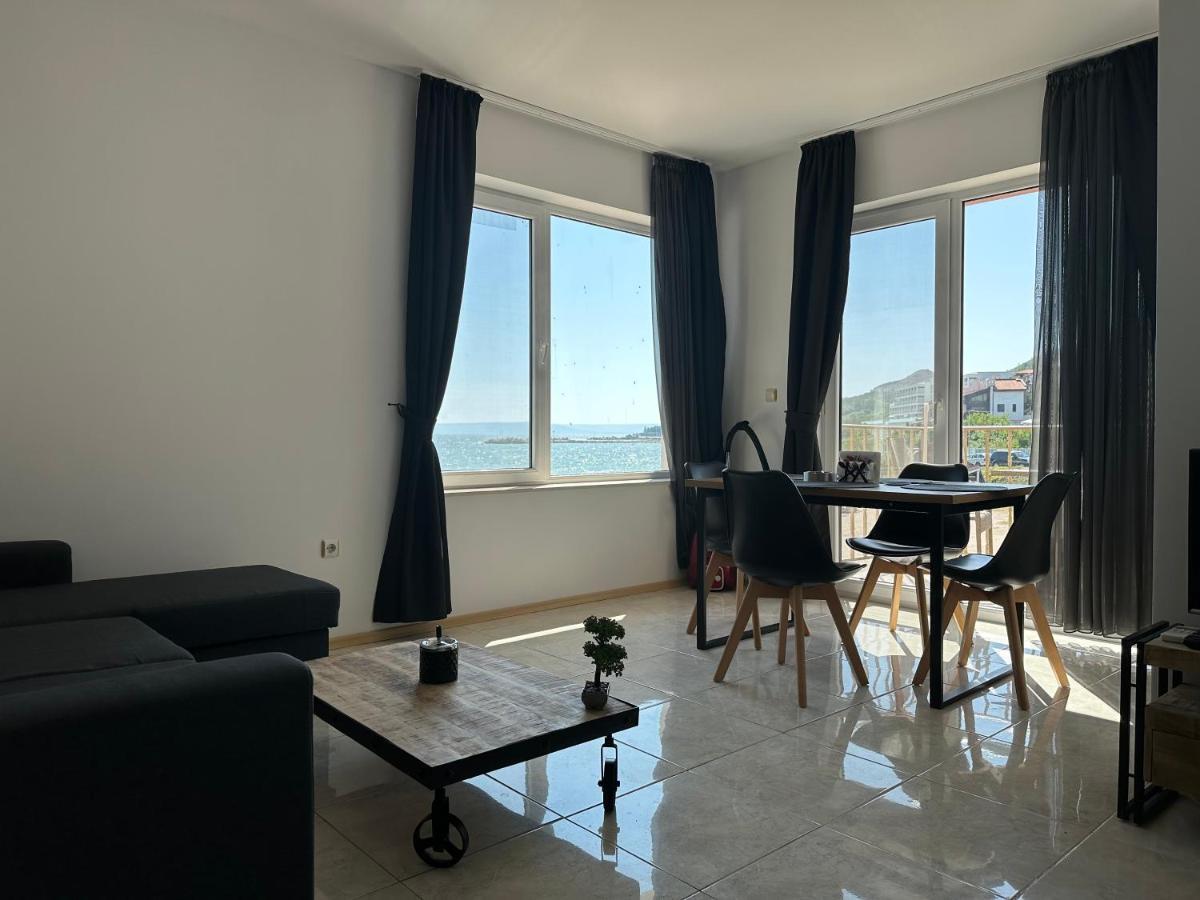 First Line On The Beach Cosy Sea Paradise Apartments Kavarna Dış mekan fotoğraf