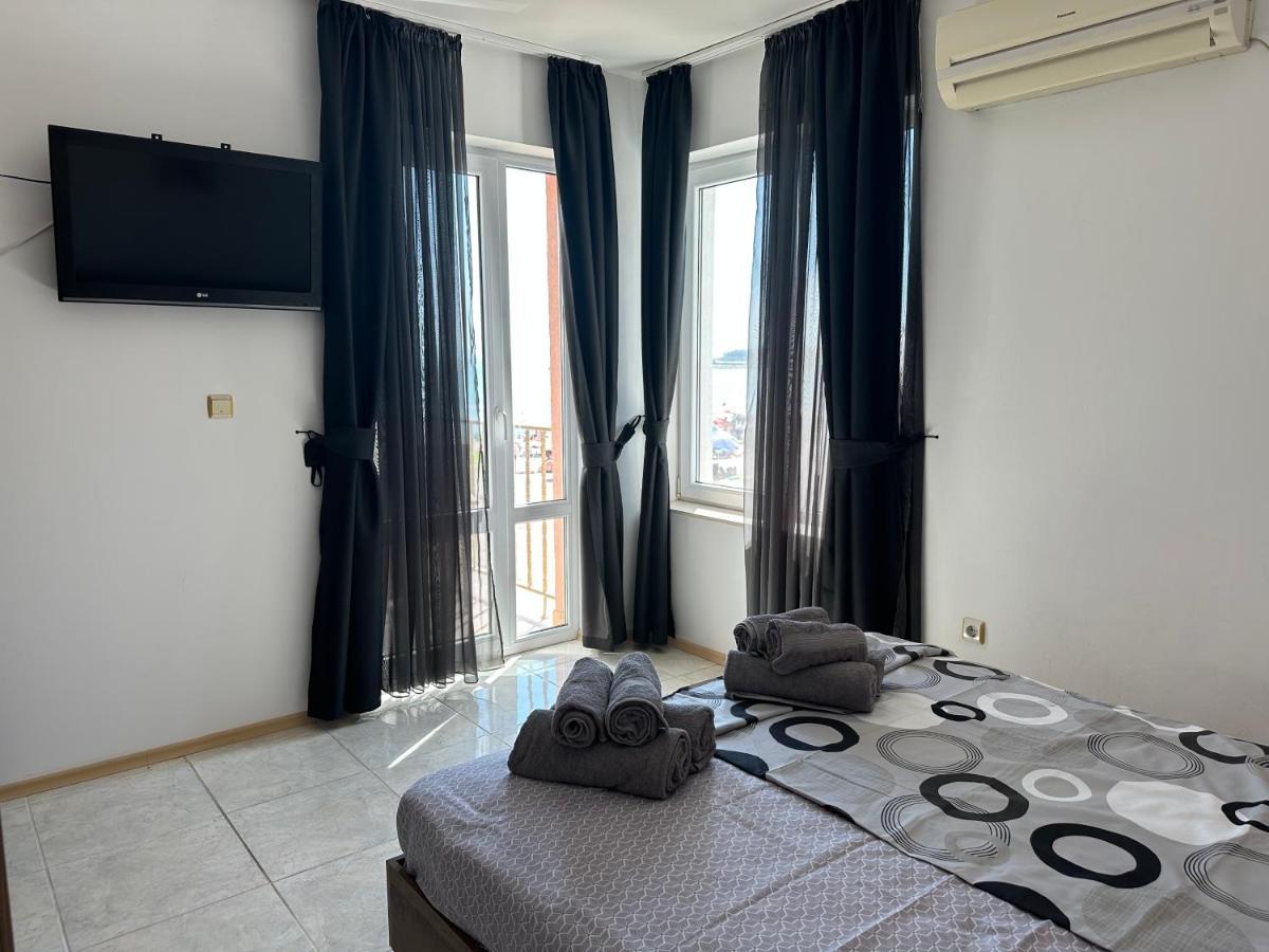 First Line On The Beach Cosy Sea Paradise Apartments Kavarna Dış mekan fotoğraf