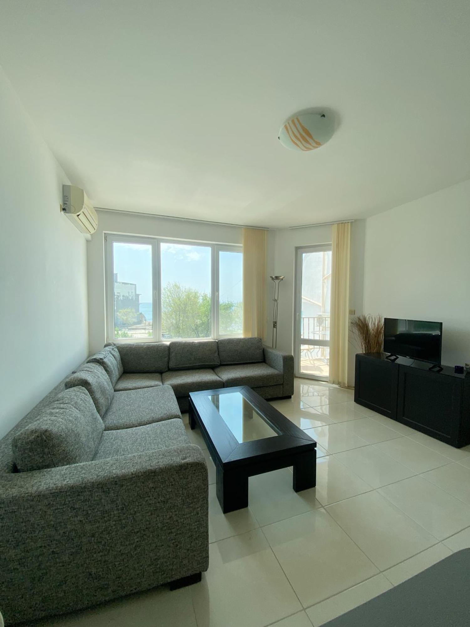 First Line On The Beach Cosy Sea Paradise Apartments Kavarna Dış mekan fotoğraf