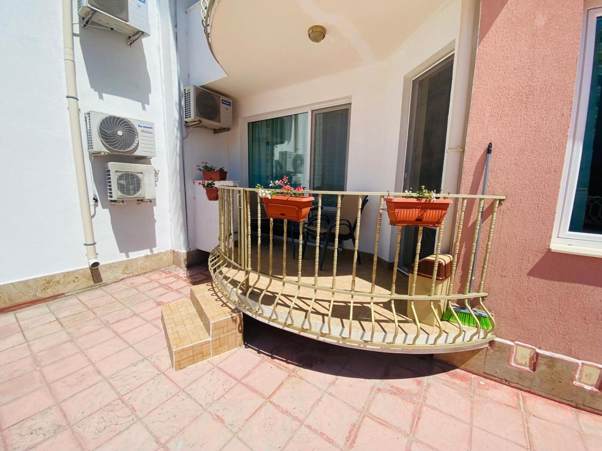 First Line On The Beach Cosy Sea Paradise Apartments Kavarna Dış mekan fotoğraf